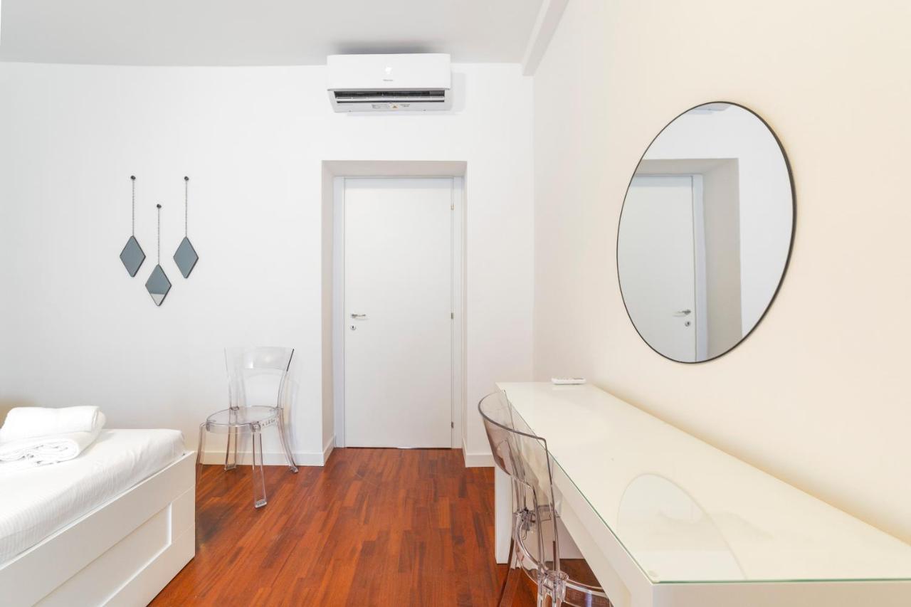Roomy Apartment Close To Subway M5! Milan Exterior photo